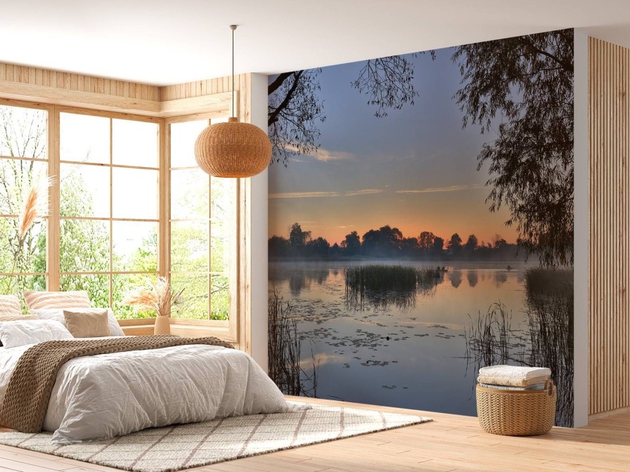 Landschap Wallgroup | Natuurgebied In De Vroege Ochtend Fotobehang