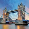 Architectuur Wallgroup | De London Tower Bridge Onder Een Regenboog Fotobehang