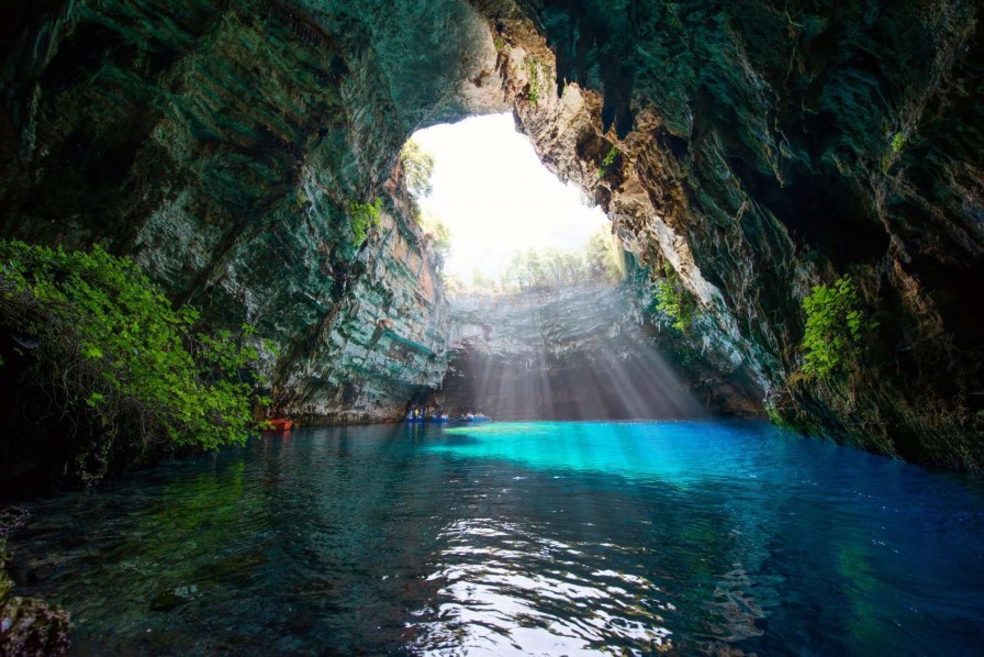 Landschap Wallgroup | Melissani Meer Op Kefalonia Fotobehang