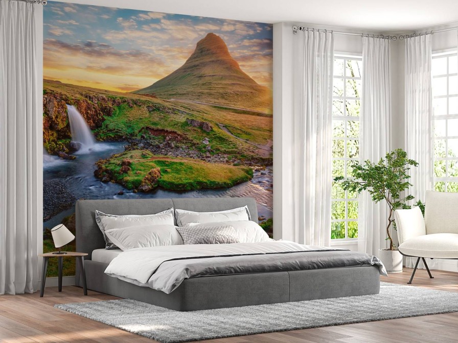 Landschap Wallgroup | Prachtig Landschap Met Waterval Fotobehang