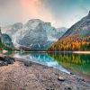 Landschap Wallgroup | Kleurrijke Bomen In Een Italiaans Berglandschap Fotobehang