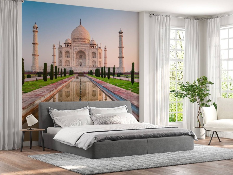 Architectuur Wallgroup | De Taj Mahal Vanuit De Tuin Fotobehang