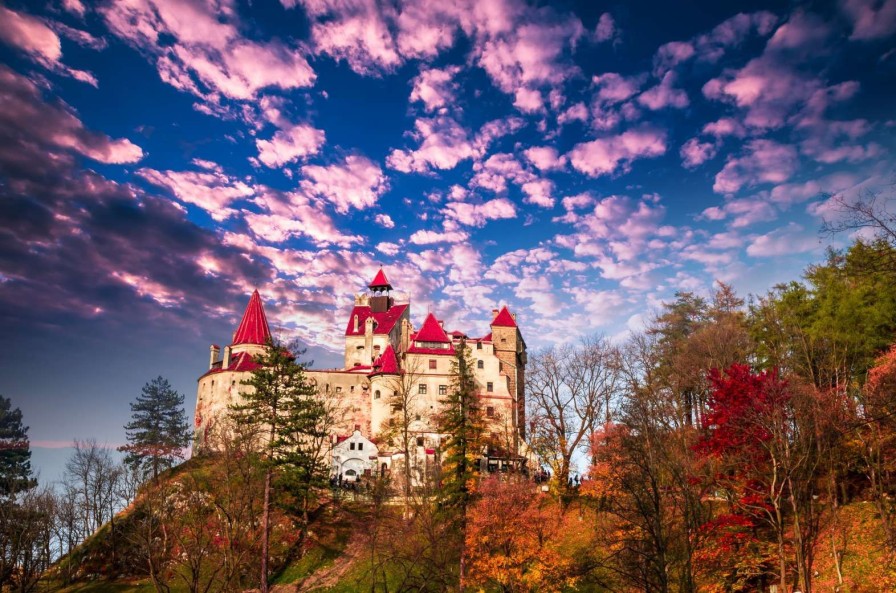 Natuur Wallgroup | Bran Castle In Roemenie Fotobehang