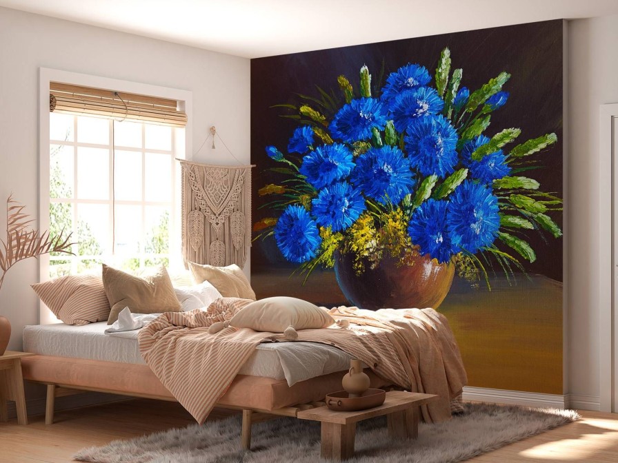 Natuur Wallgroup | Stilleven Van Een Vaas Met Blauwe Bloemen Fotobehang