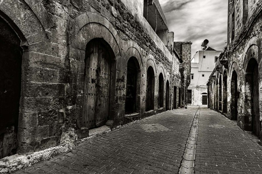 Architectuur Wallgroup | Oud Straatje In Mardin Fotobehang