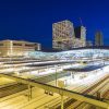 Architectuur Wallgroup | Utrecht Centraal Station In De Avond Fotobehang